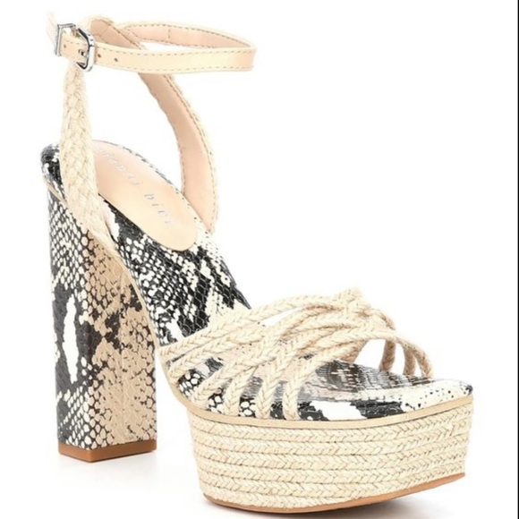 Gianni Bini Shoes - NWT GIANNI BINI shanika platform sandals